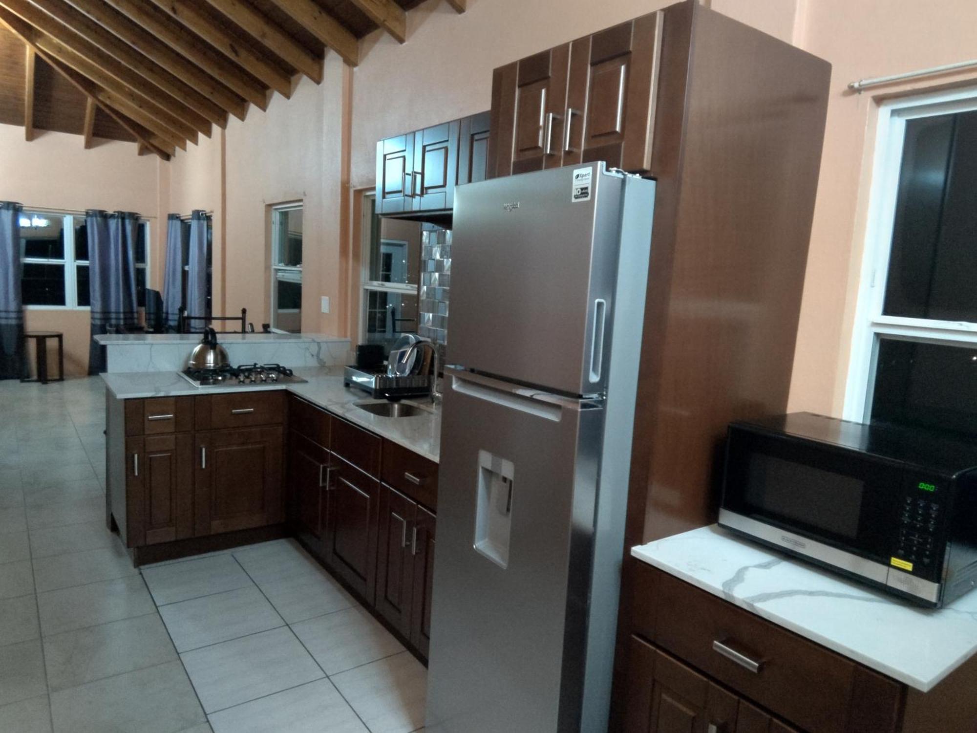 Zeus Estate Guesthouse St. John's Bagian luar foto