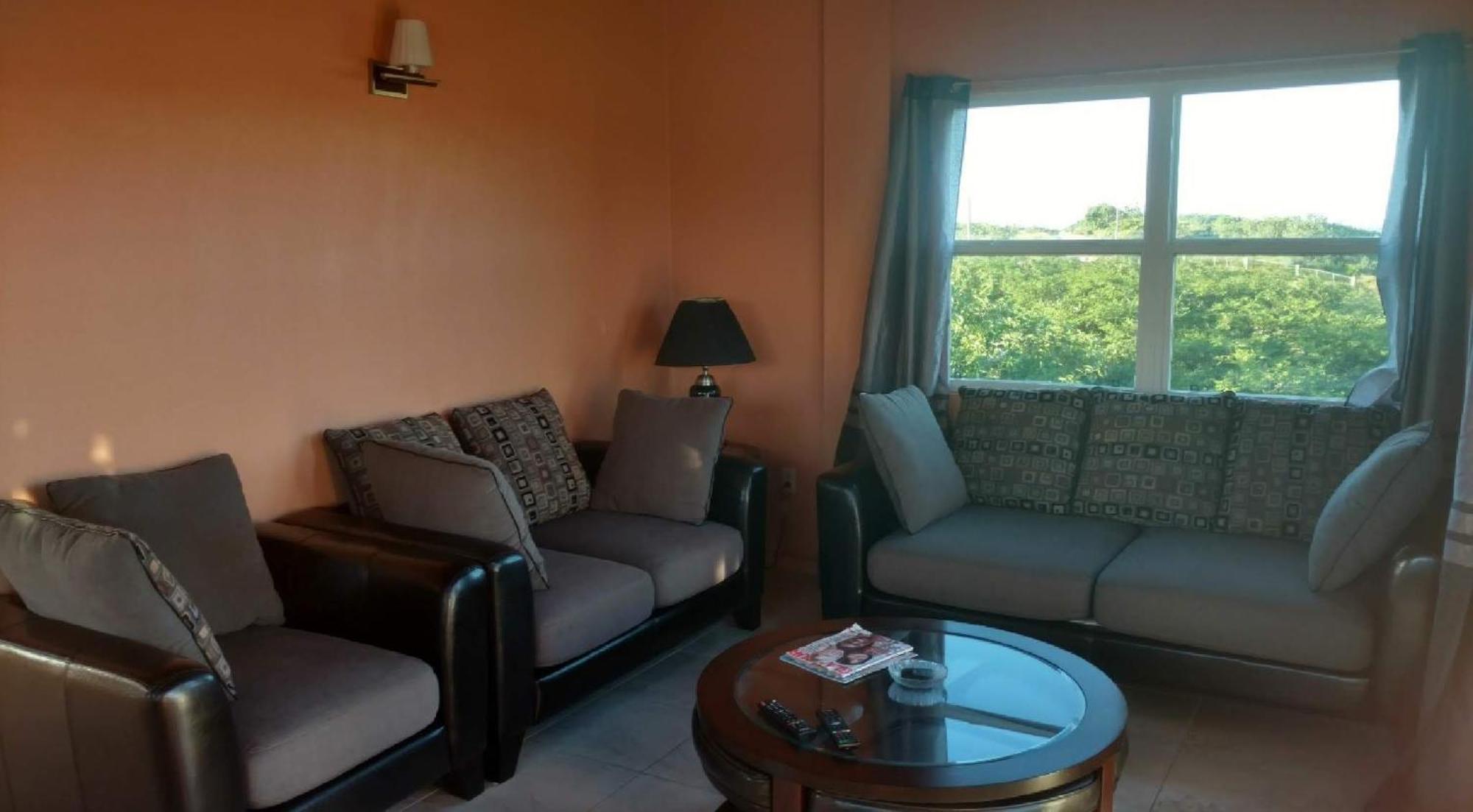 Zeus Estate Guesthouse St. John's Bagian luar foto